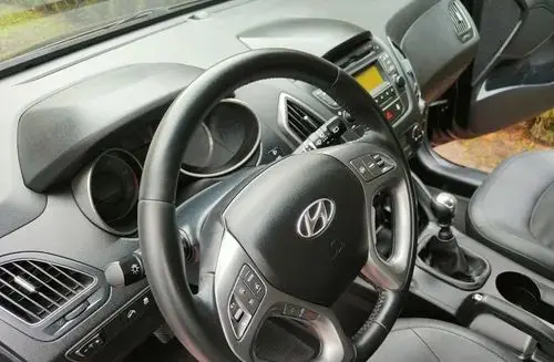 HYUNDAI Ix35 