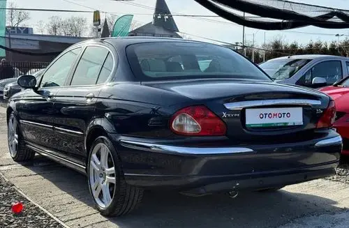 JAGUAR X-type 