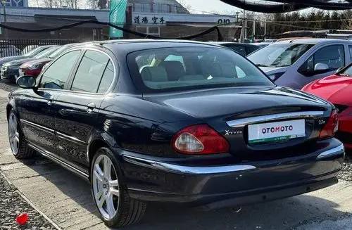 JAGUAR X-type 
