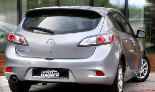 MAZDA 3 