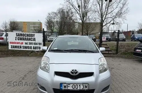 TOYOTA Yaris 