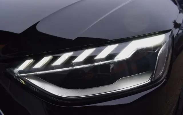 AUDI A4 Avant 35 TDI S tronic advanced