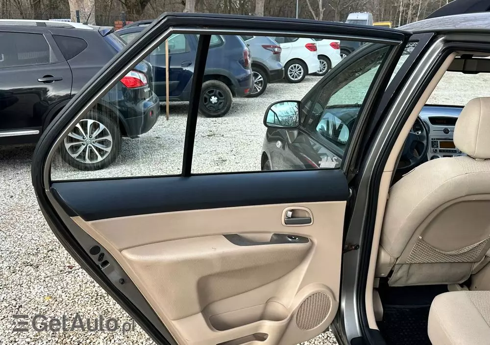 KIA Carens 2.0 CRDi Voyage