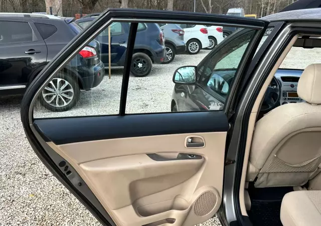 KIA Carens 2.0 CRDi Voyage