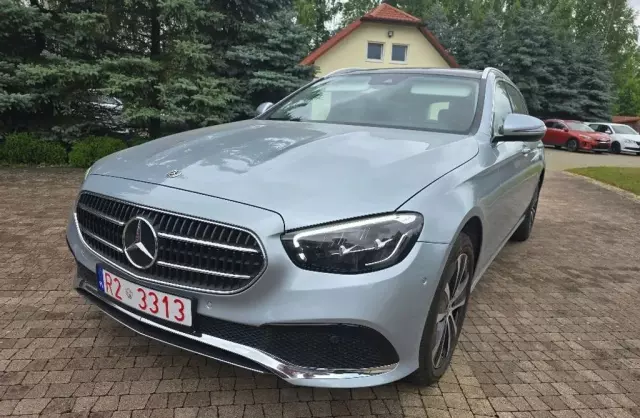 MERCEDES-BENZ Klasa E 