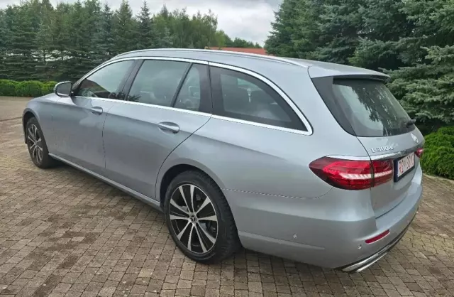 MERCEDES-BENZ Klasa E 