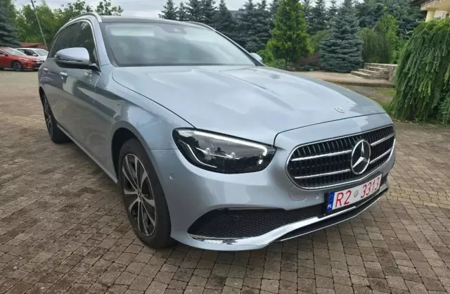 MERCEDES-BENZ Klasa E 