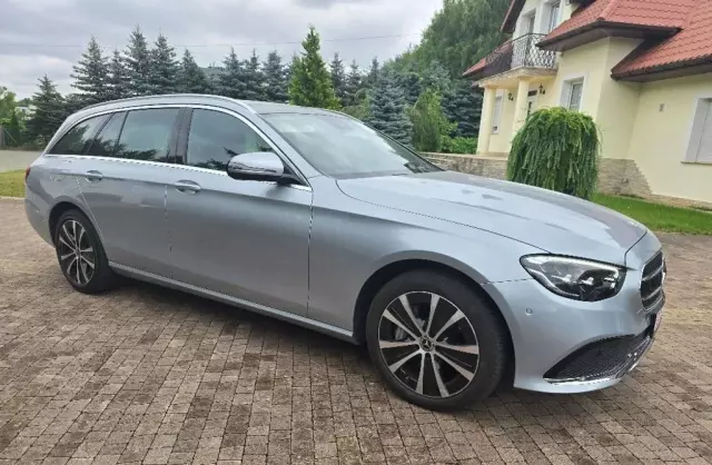MERCEDES-BENZ Klasa E 