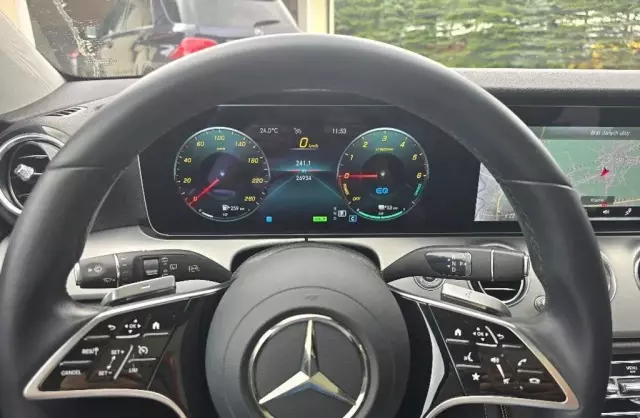 MERCEDES-BENZ Klasa E 