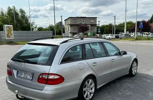 MERCEDES-BENZ Klasa E 