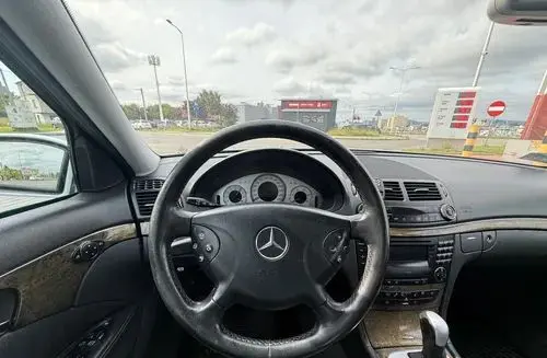 MERCEDES-BENZ Klasa E 