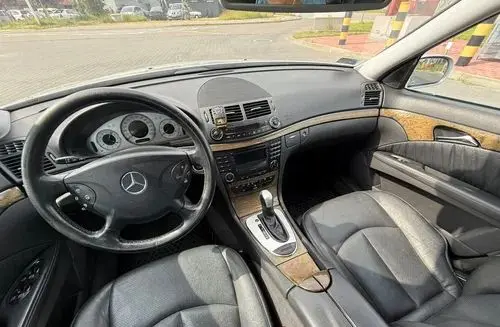 MERCEDES-BENZ Klasa E 