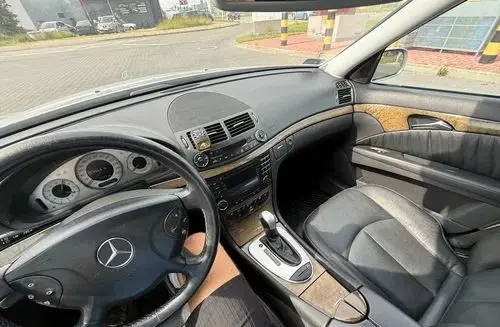 MERCEDES-BENZ Klasa E 