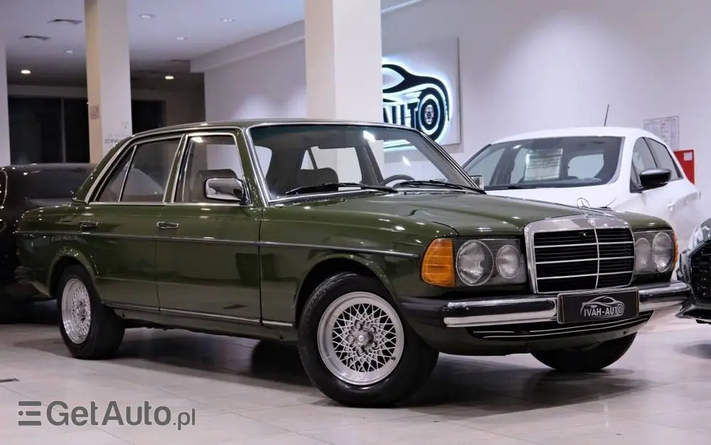 MERCEDES-BENZ W123 