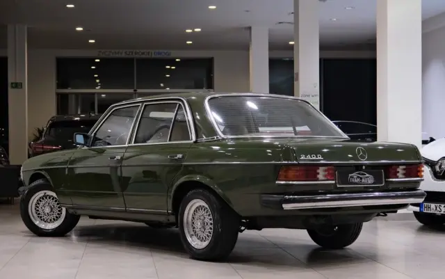 MERCEDES-BENZ W123 