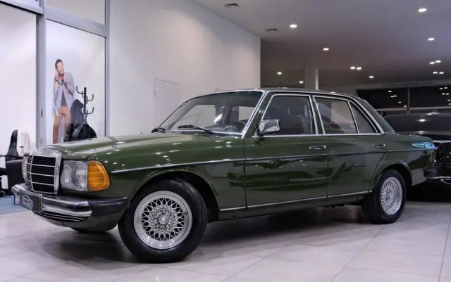 MERCEDES-BENZ W123 