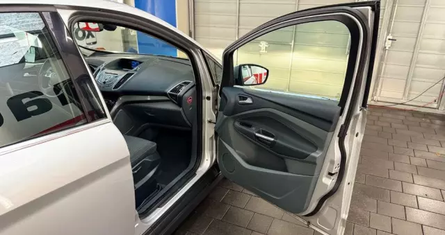 FORD C-MAX 2.0 TDCi Titanium