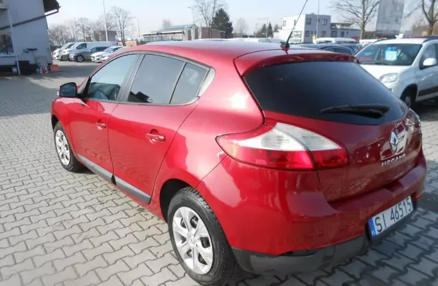 RENAULT Megane 