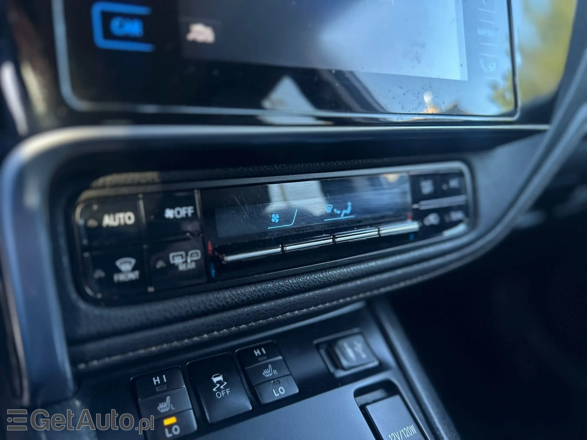 TOYOTA Auris Premium