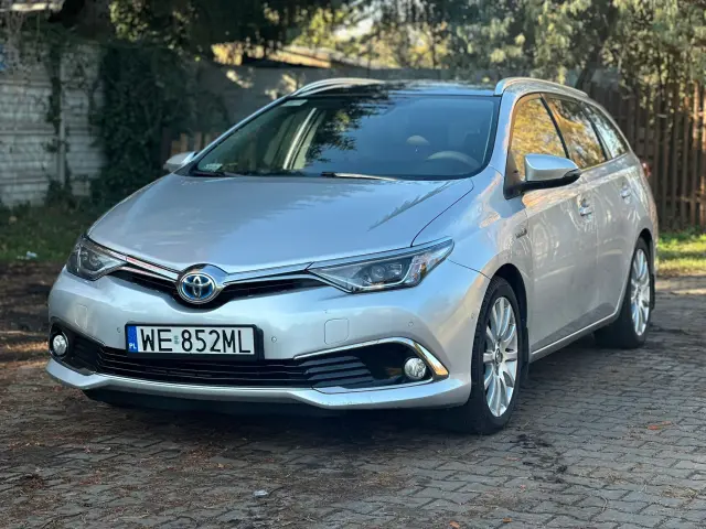 TOYOTA Auris Premium
