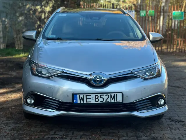 TOYOTA Auris Premium