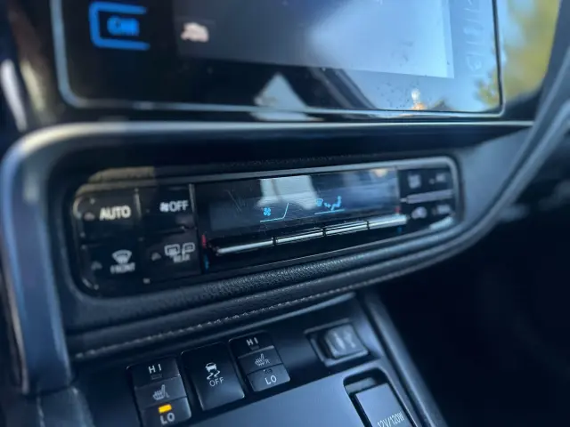 TOYOTA Auris Premium