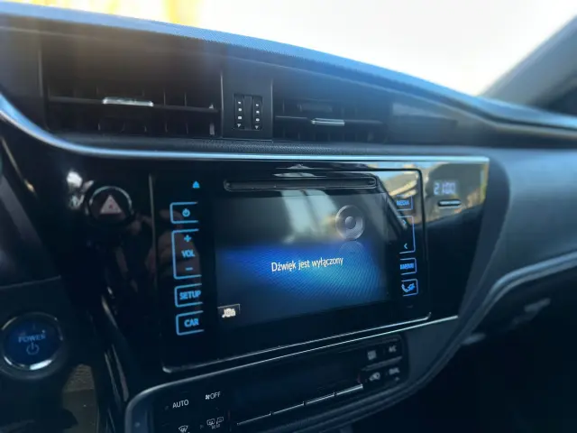 TOYOTA Auris Premium