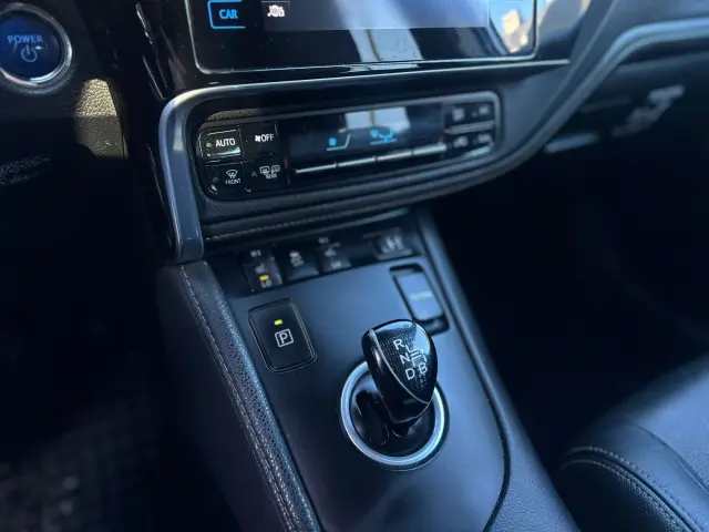 TOYOTA Auris Premium