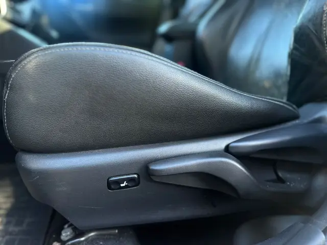 TOYOTA Auris Premium