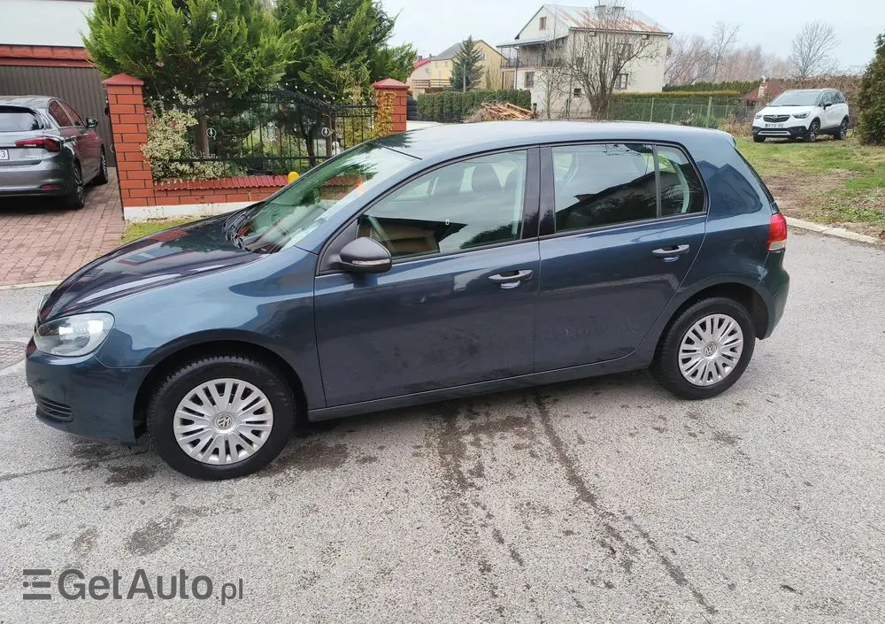 VOLKSWAGEN Golf 1.6 TDI BlueMotion Technology DSG Comfortline