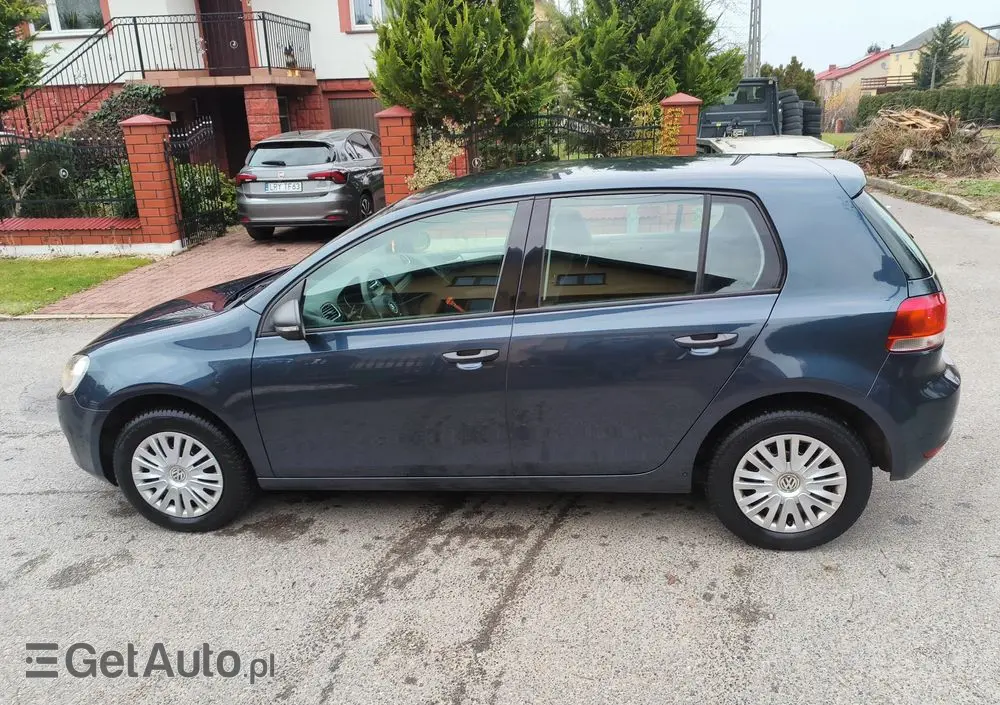 VOLKSWAGEN Golf 1.6 TDI BlueMotion Technology DSG Comfortline