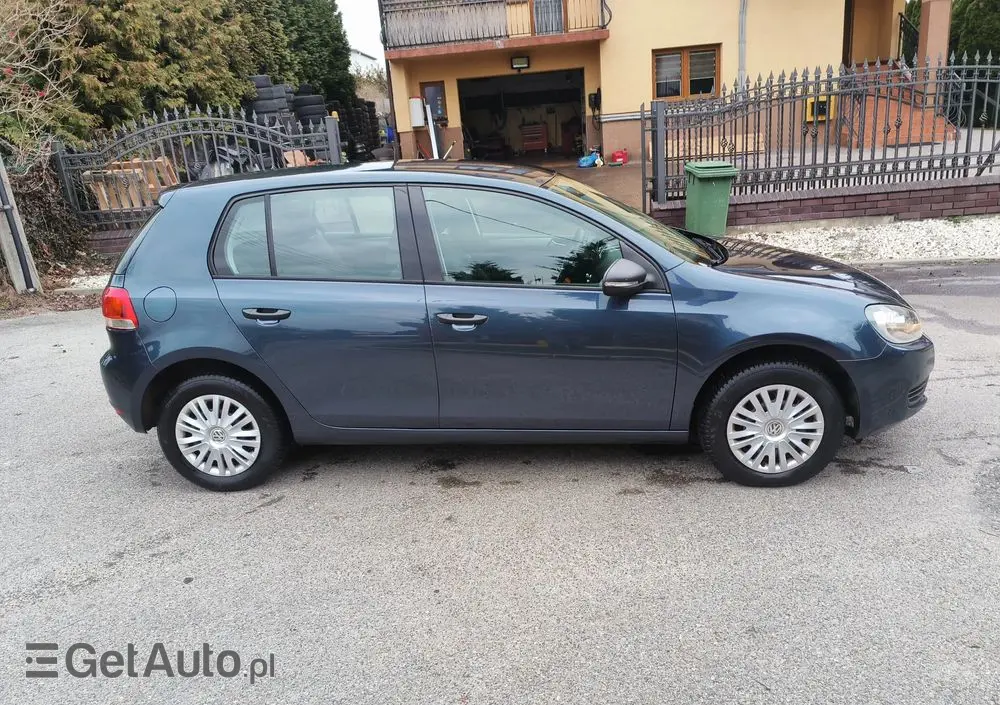 VOLKSWAGEN Golf 1.6 TDI BlueMotion Technology DSG Comfortline