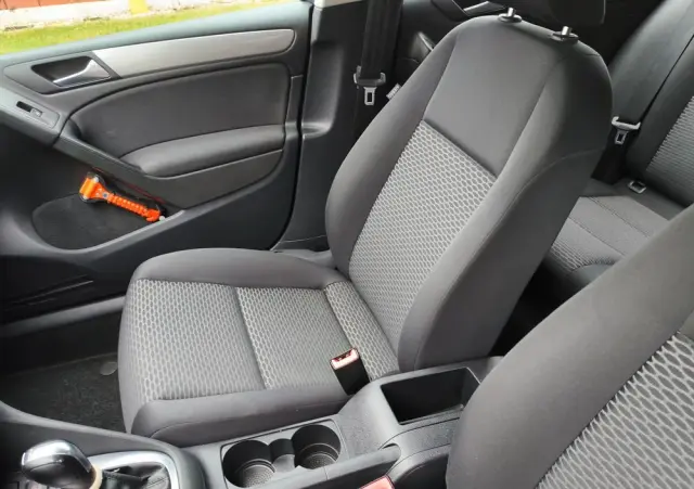 VOLKSWAGEN Golf 1.6 TDI BlueMotion Technology DSG Comfortline