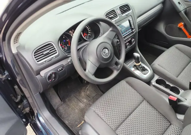 VOLKSWAGEN Golf 1.6 TDI BlueMotion Technology DSG Comfortline