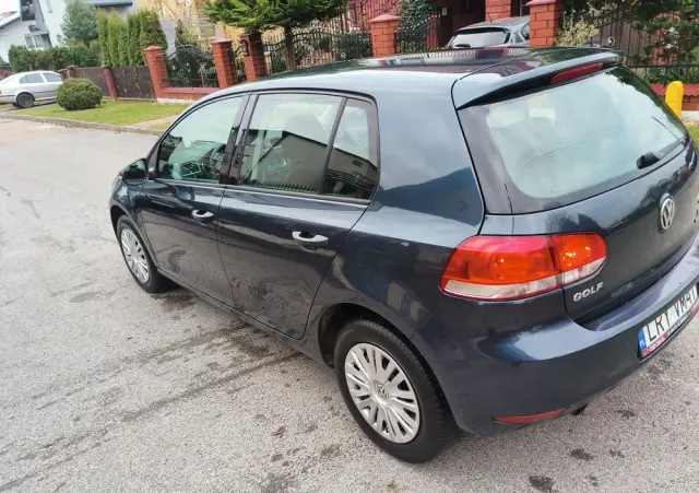 VOLKSWAGEN Golf 1.6 TDI BlueMotion Technology DSG Comfortline