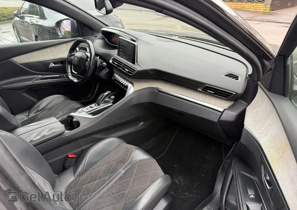 PEUGEOT 5008 BlueHDi 180 EAT8 GT