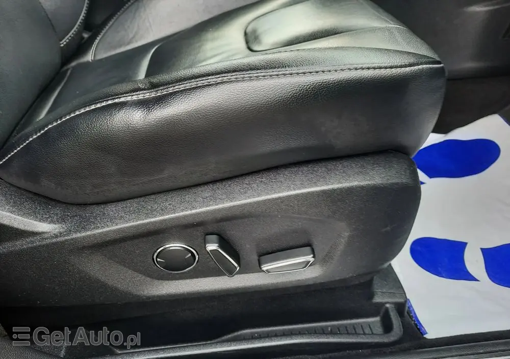 FORD S-Max 1.5 Eco Boost Start-Stopp Titanium