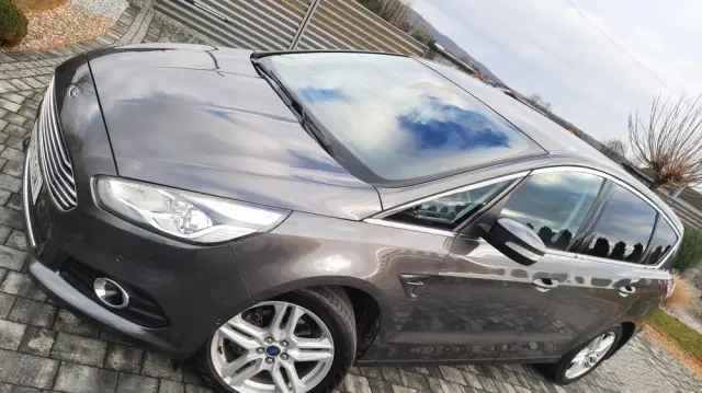 FORD S-Max 1.5 Eco Boost Start-Stopp Titanium