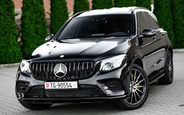 MERCEDES-BENZ GLC 250 4Matic 9G-TRONIC AMG Line