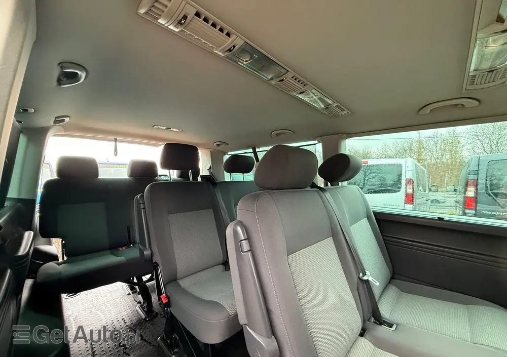 VOLKSWAGEN Caravelle 