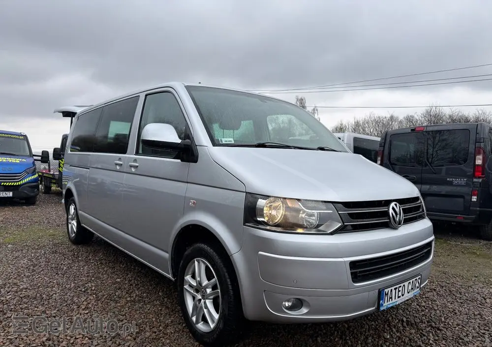 VOLKSWAGEN Caravelle 