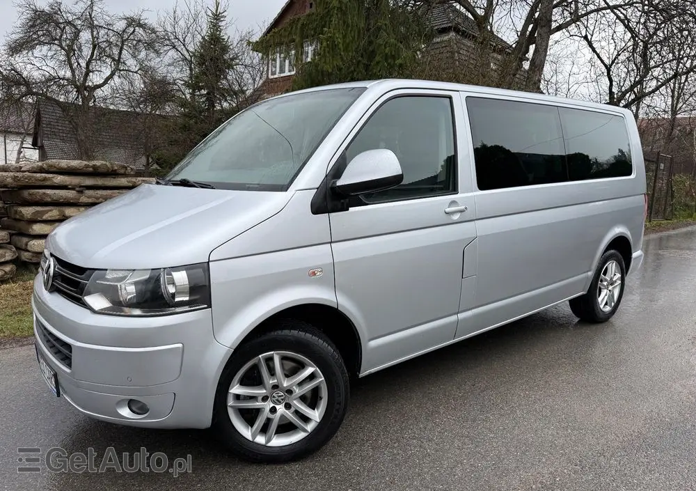 VOLKSWAGEN Caravelle 