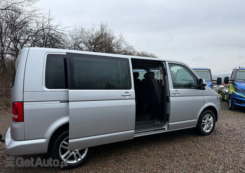 VOLKSWAGEN Caravelle 