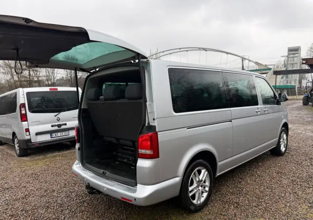 VOLKSWAGEN Caravelle 
