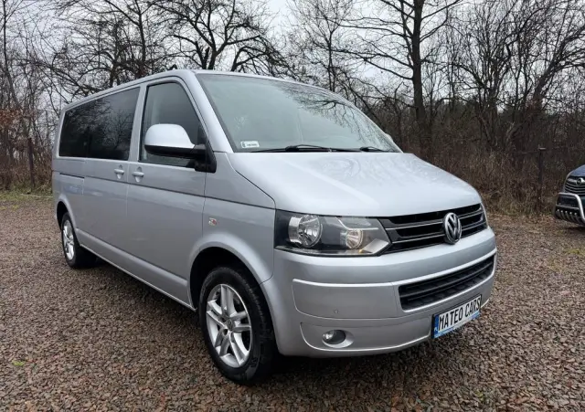 VOLKSWAGEN Caravelle 