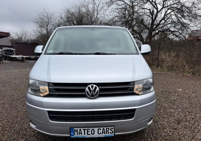 VOLKSWAGEN Caravelle 