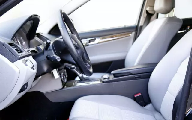 MERCEDES-BENZ Klasa C 230 7G-TRONIC Avantgarde