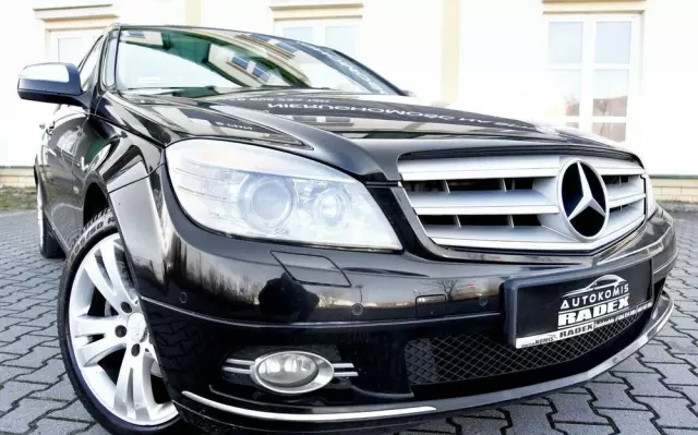 MERCEDES-BENZ Klasa C 230 7G-TRONIC Avantgarde