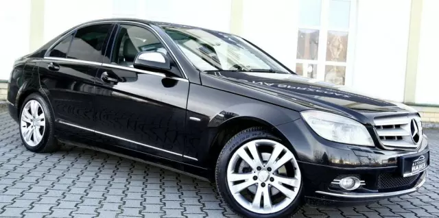 MERCEDES-BENZ Klasa C 230 7G-TRONIC Avantgarde