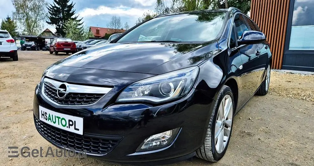 OPEL Astra 1.4 Turbo Cosmo